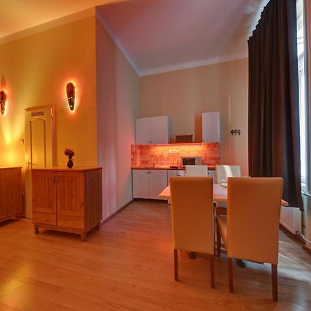 Central Walk Fashionstreet Apartmnts Budapest Ngoại thất bức ảnh