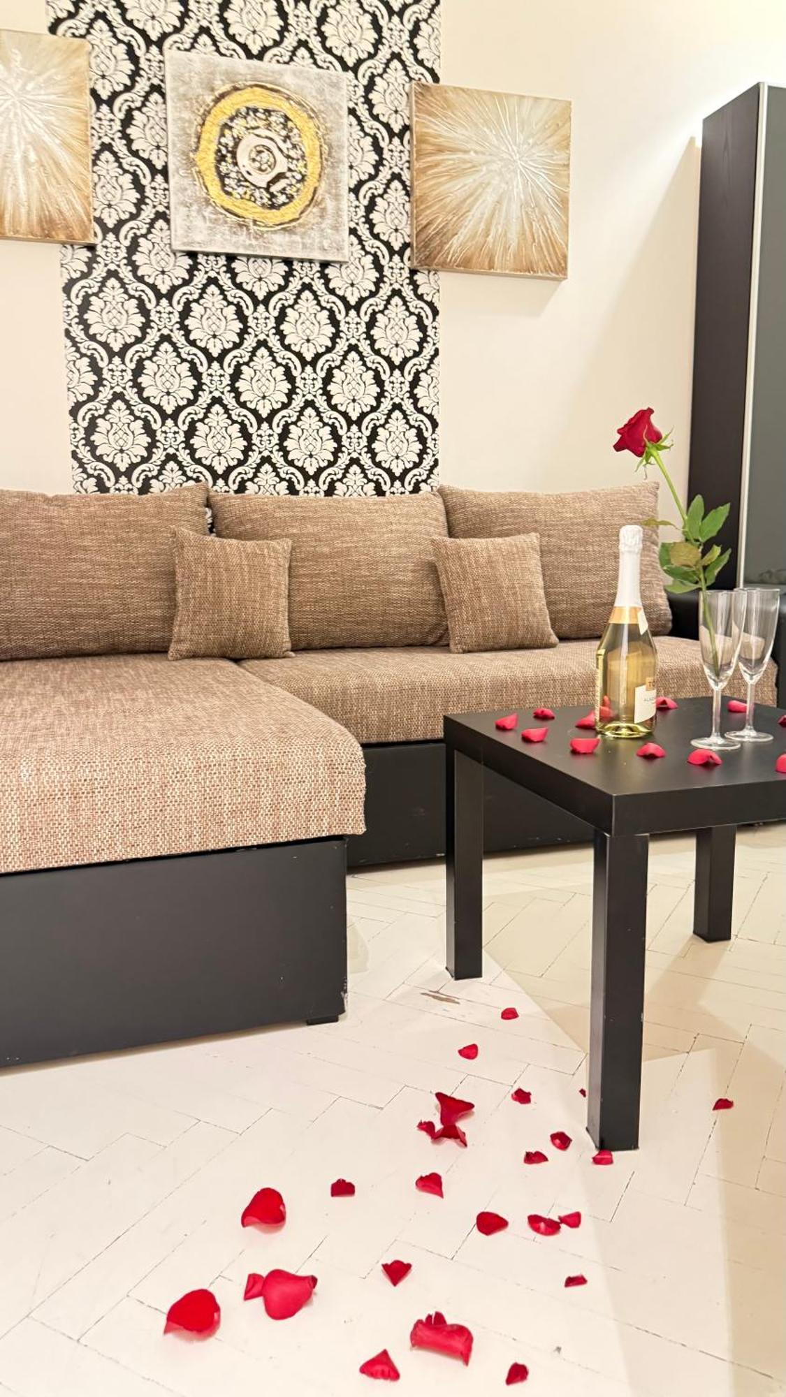 Central Walk Fashionstreet Apartmnts Budapest Ngoại thất bức ảnh