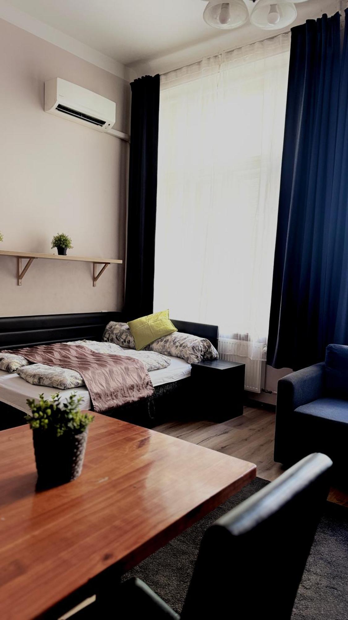 Central Walk Fashionstreet Apartmnts Budapest Ngoại thất bức ảnh