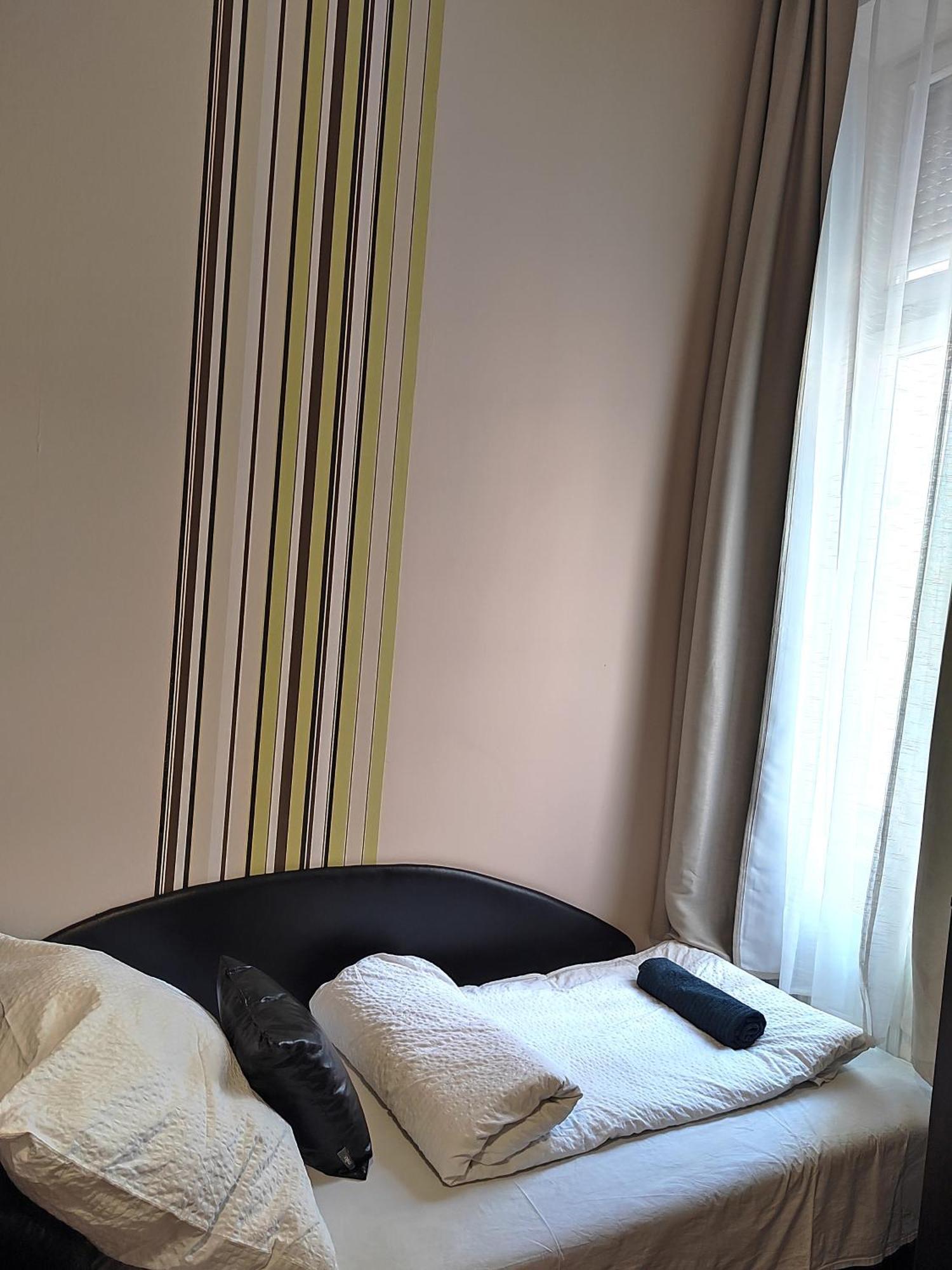 Central Walk Fashionstreet Apartmnts Budapest Ngoại thất bức ảnh