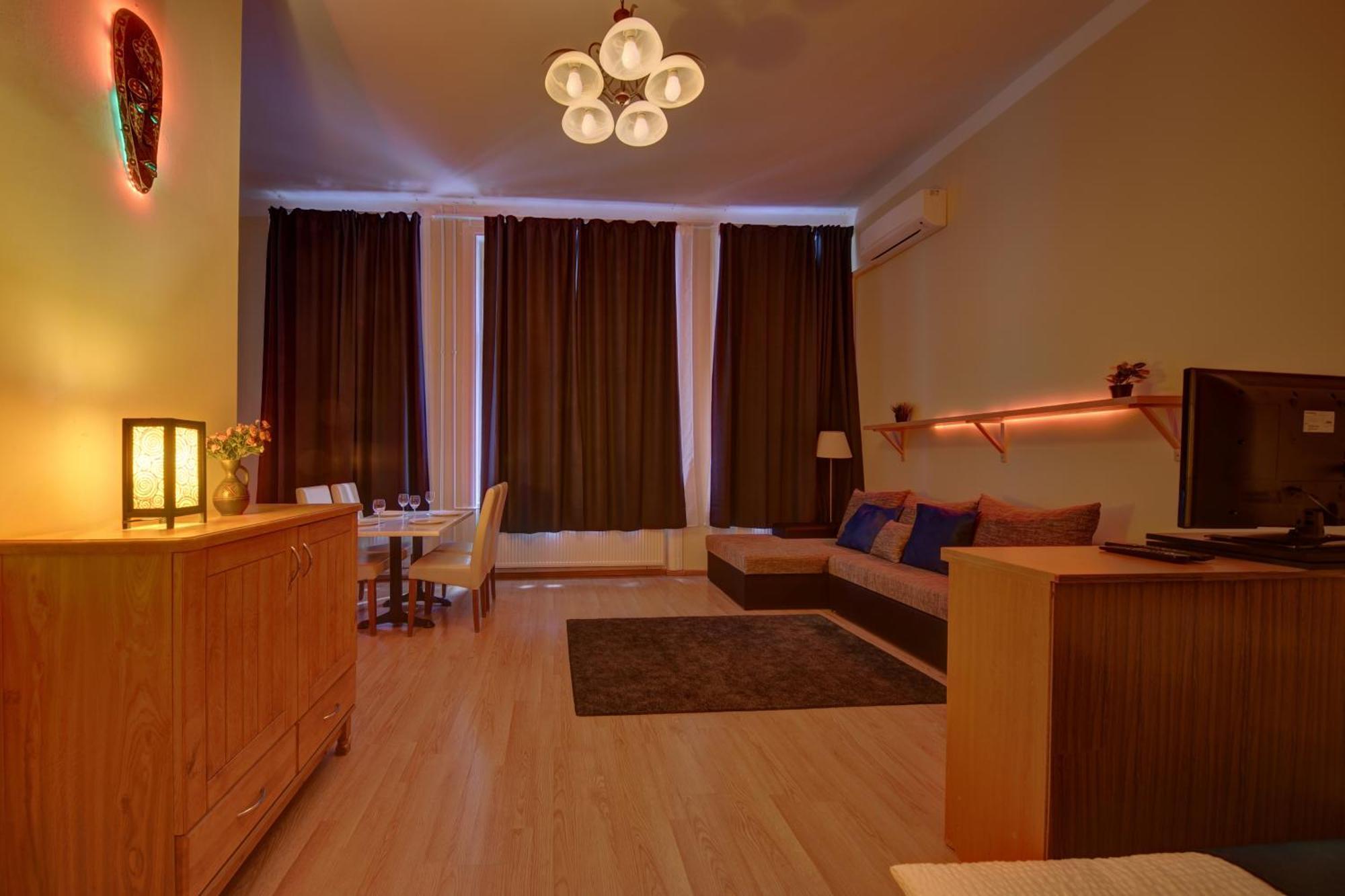 Central Walk Fashionstreet Apartmnts Budapest Ngoại thất bức ảnh