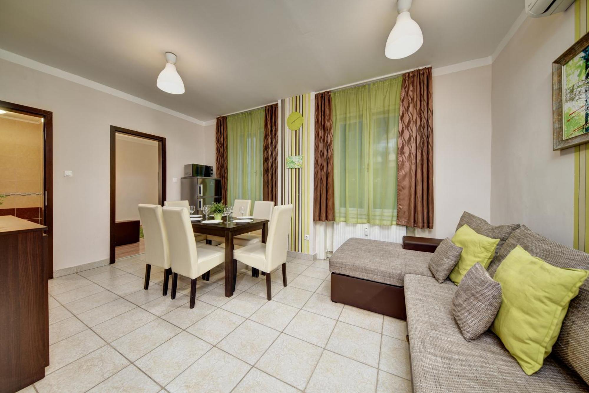 Central Walk Fashionstreet Apartmnts Budapest Ngoại thất bức ảnh
